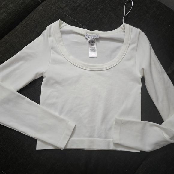 Sincerly Jules Tops - Women's White Long Sleeve Top